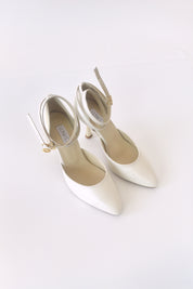 White Ballroom with Gold Heel