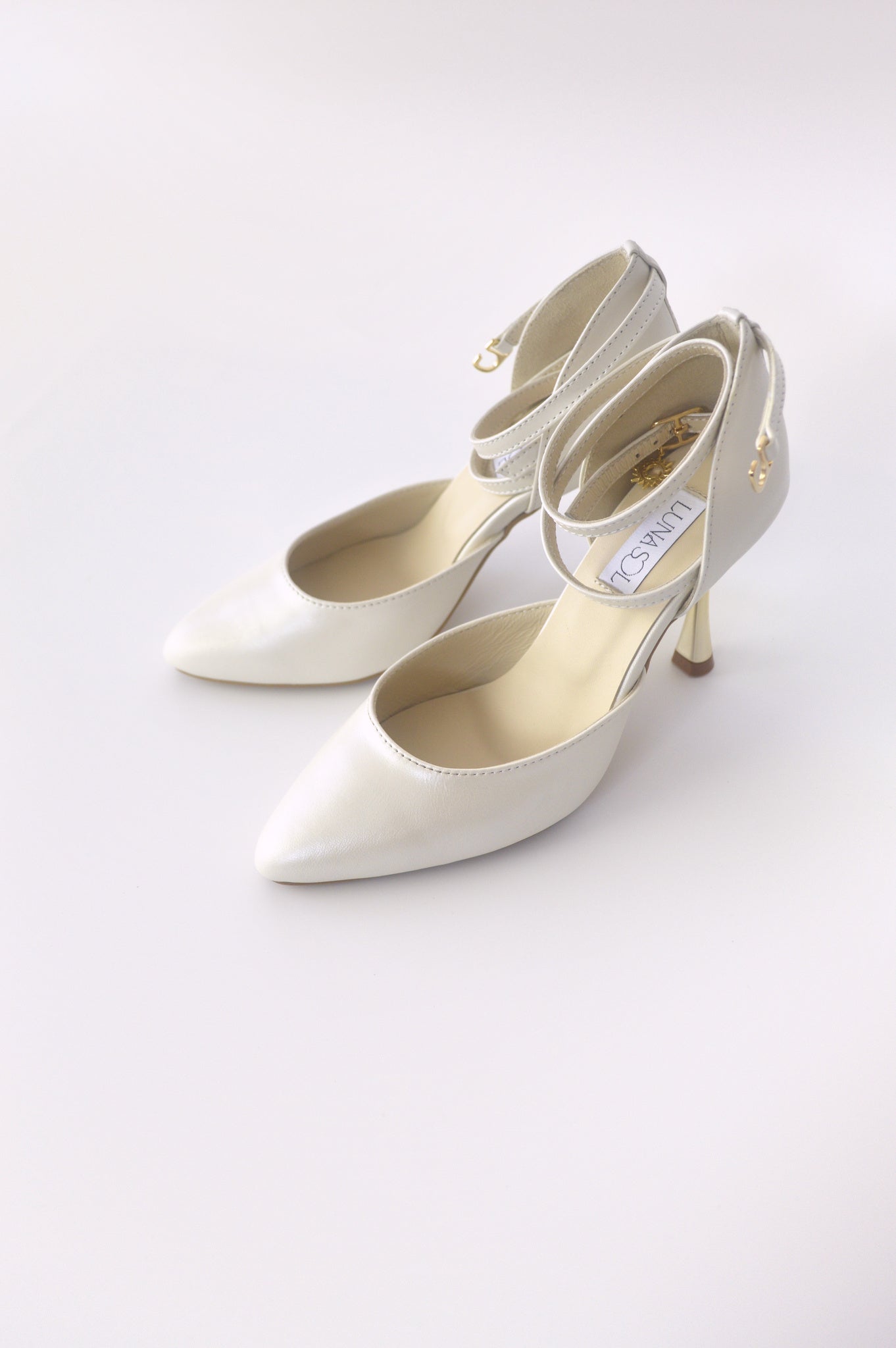 White Ballroom with Gold Heel